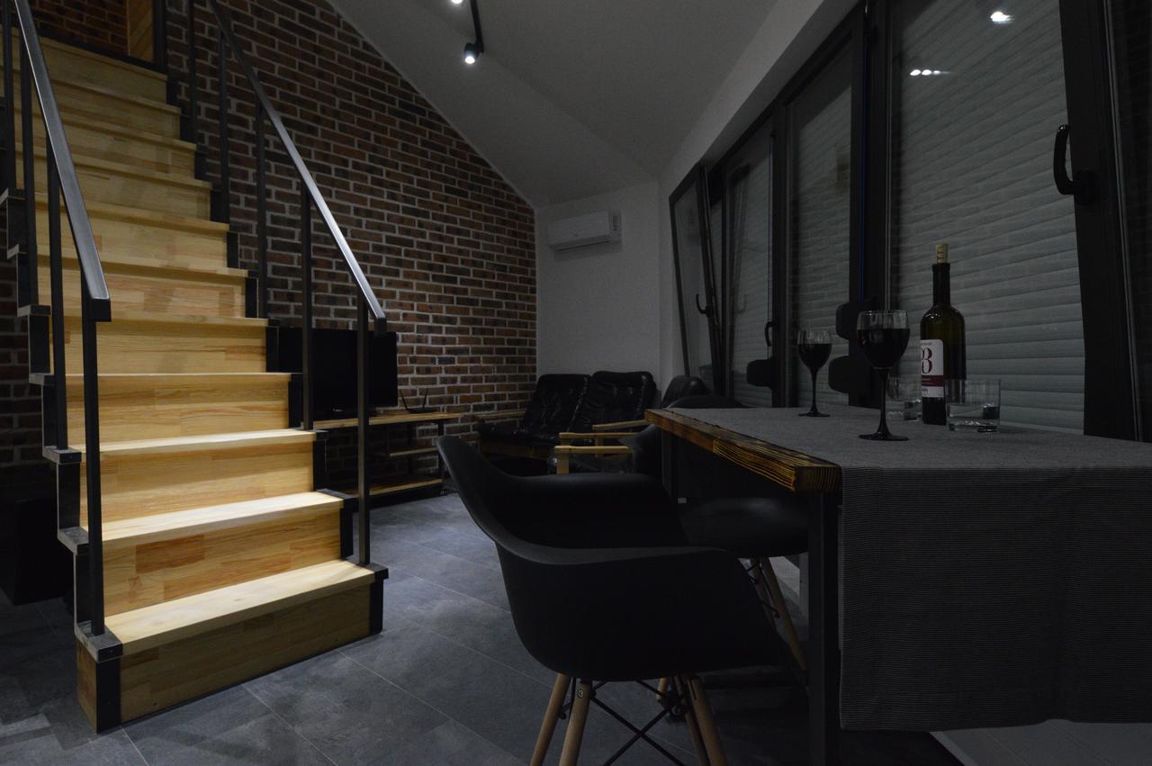 Air Loft Apartment Kyiv Exterior photo